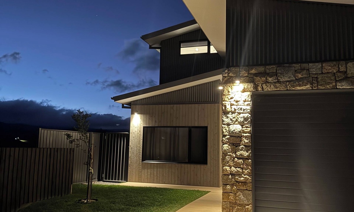 Jindabyne House | Ridgeline - Modern 4-Bedroom Holiday Family Retreat