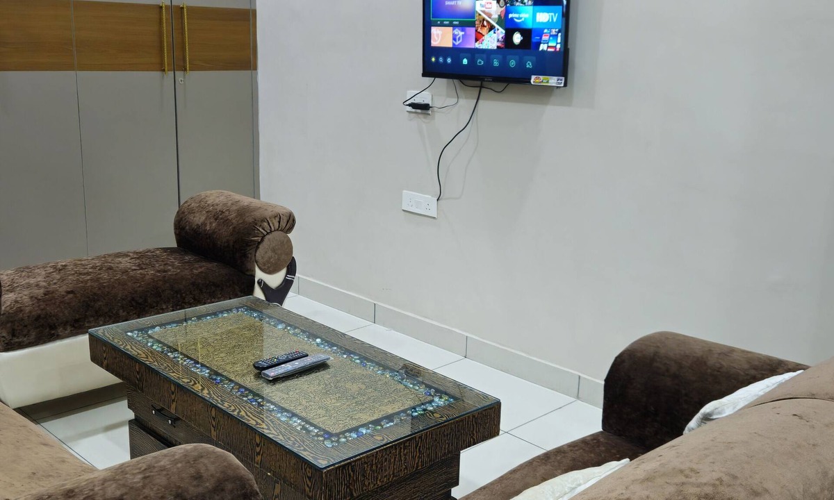 Moradabad Hostel | Royal Stay Inn