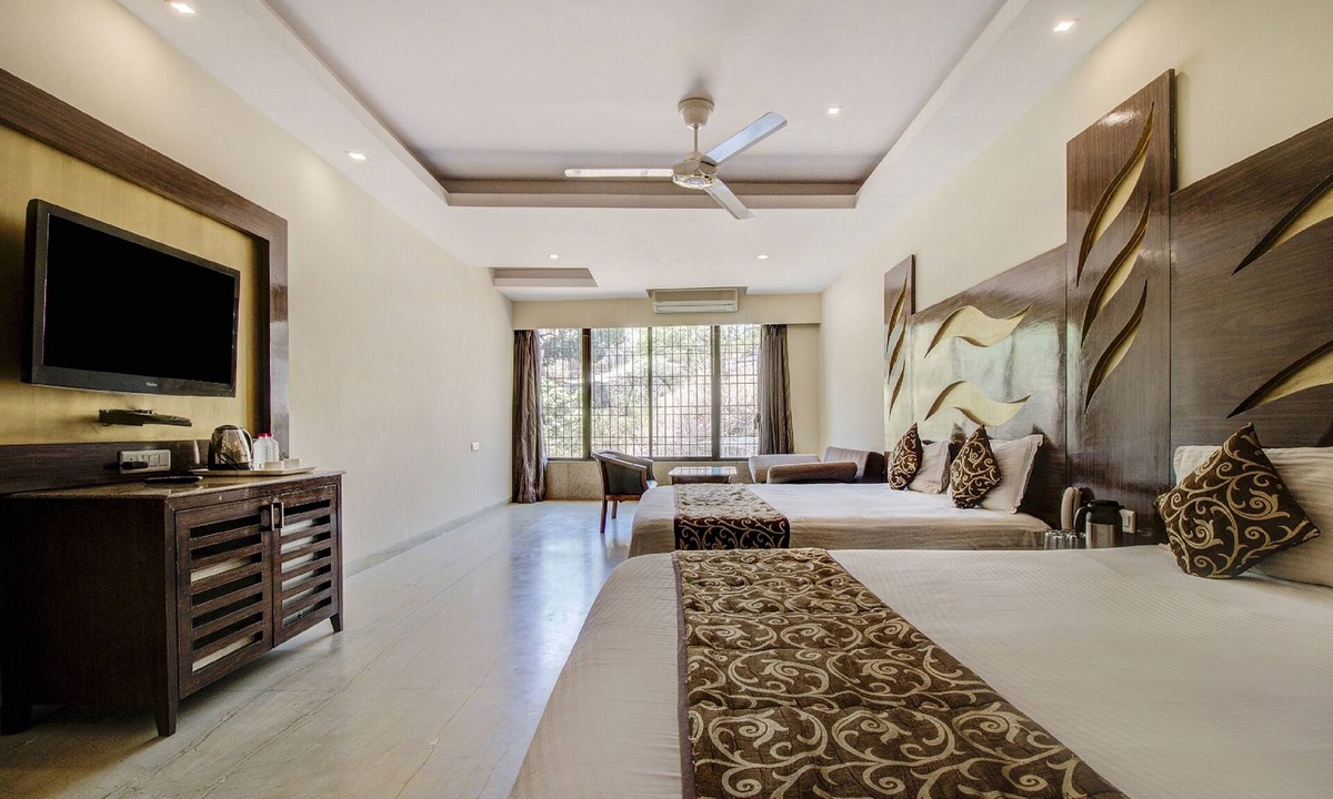Mount Abu Hotel | Royale Palace