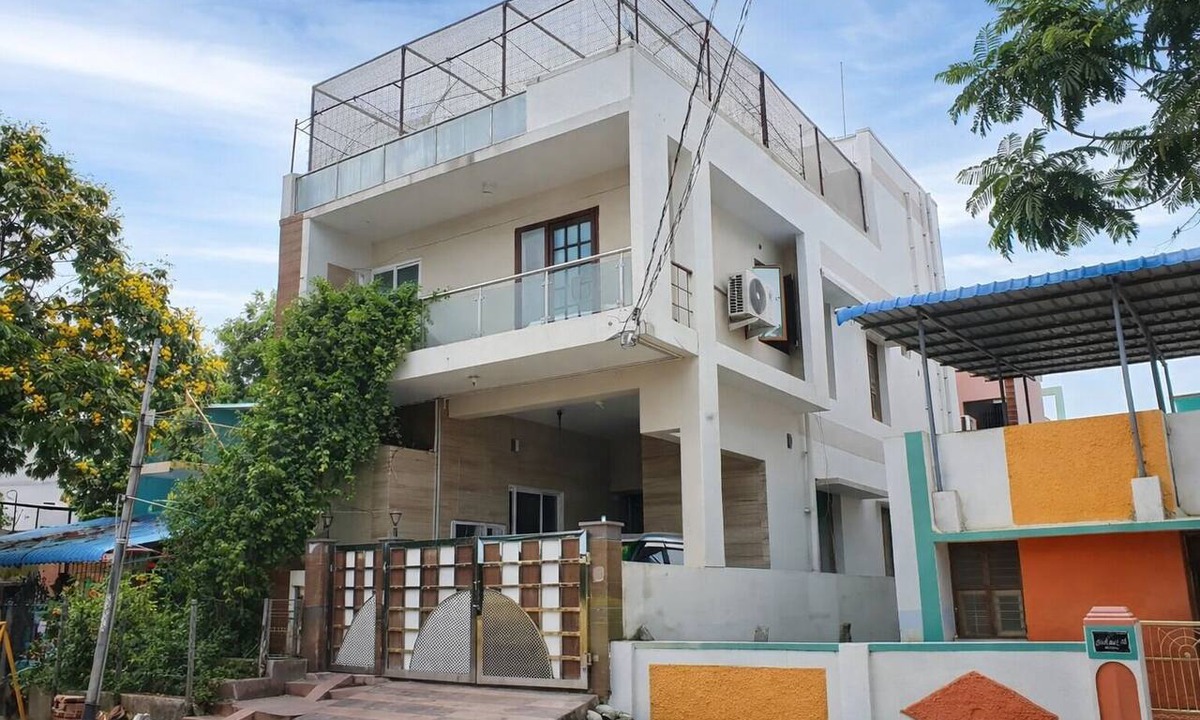 Tiruvannamalai Hotel | S L Homestay