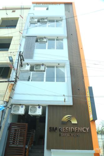 Uttukuli Hotel | S M Residency
