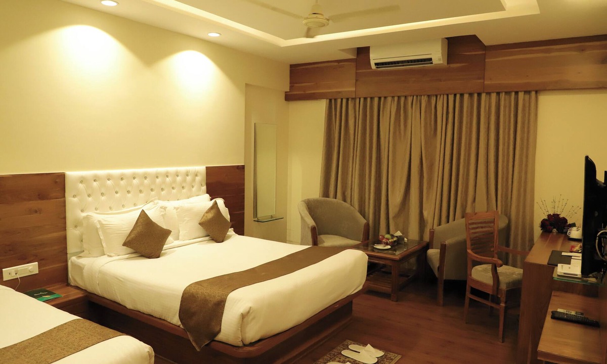 Shirdi Hotel | Sai Neem Tree Hotel