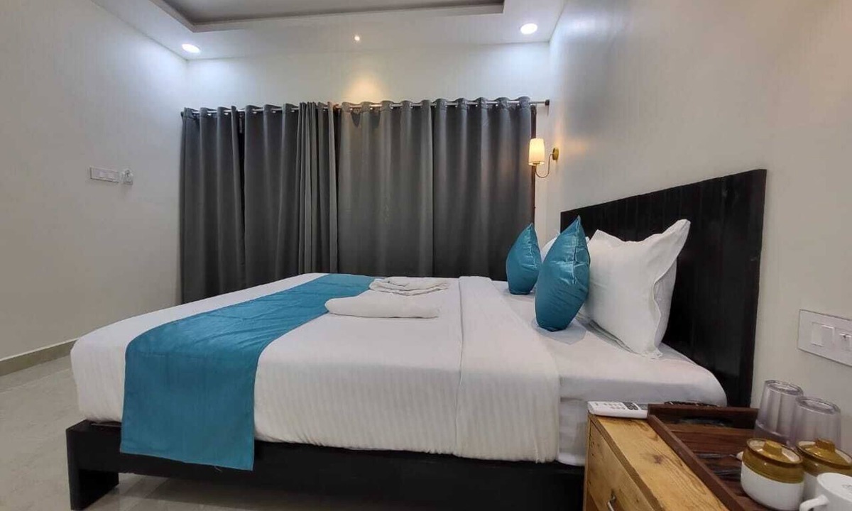 Palolem Hotel | Sand Tent Beach House