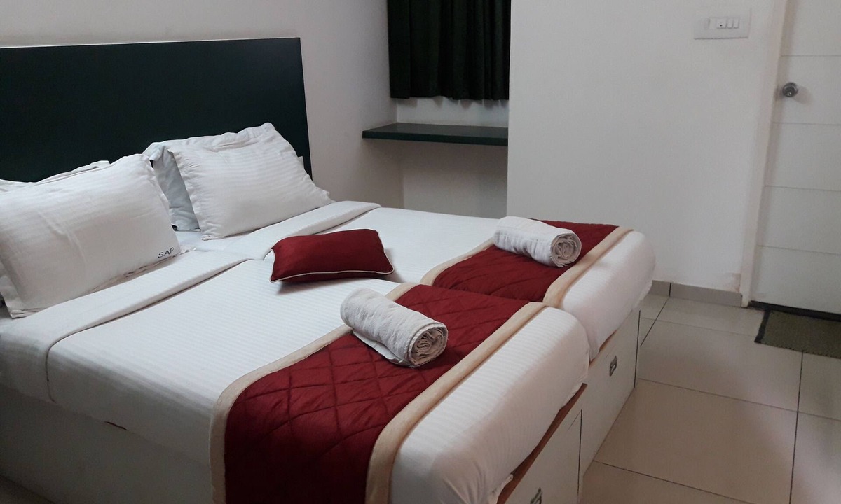 Electronic City Phase II Hotel | SAP Golden Grande