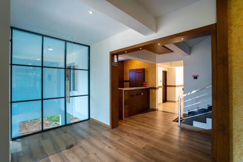 Kakkanad Apartment | Sapphire Business Suites