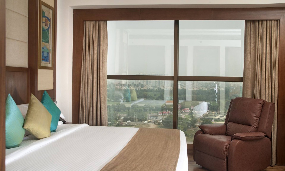 Greater Noida Hotel | Savoy Suites Greater Noida