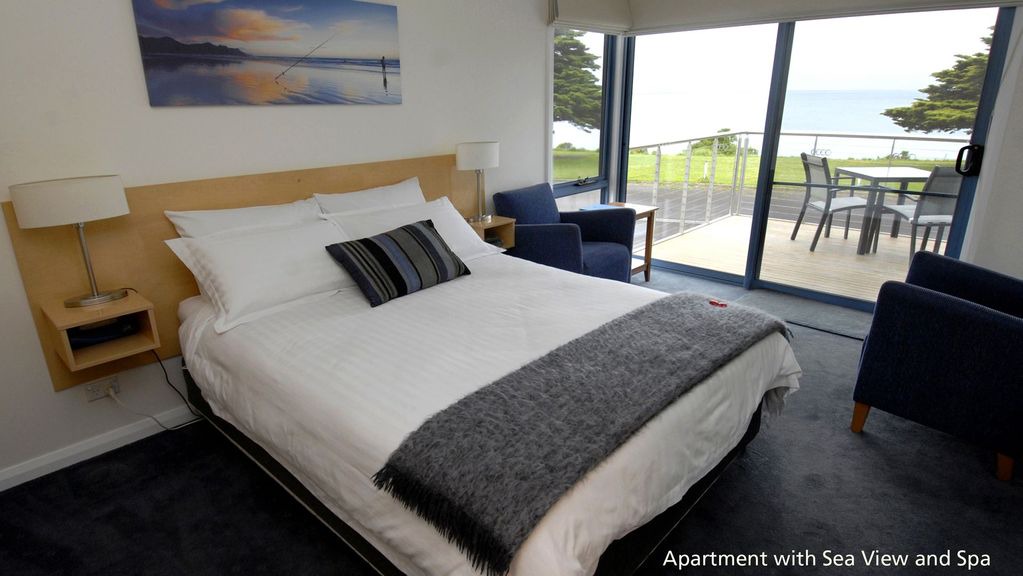 Portland Apartment | Seascape Accommodation - Spa Unit