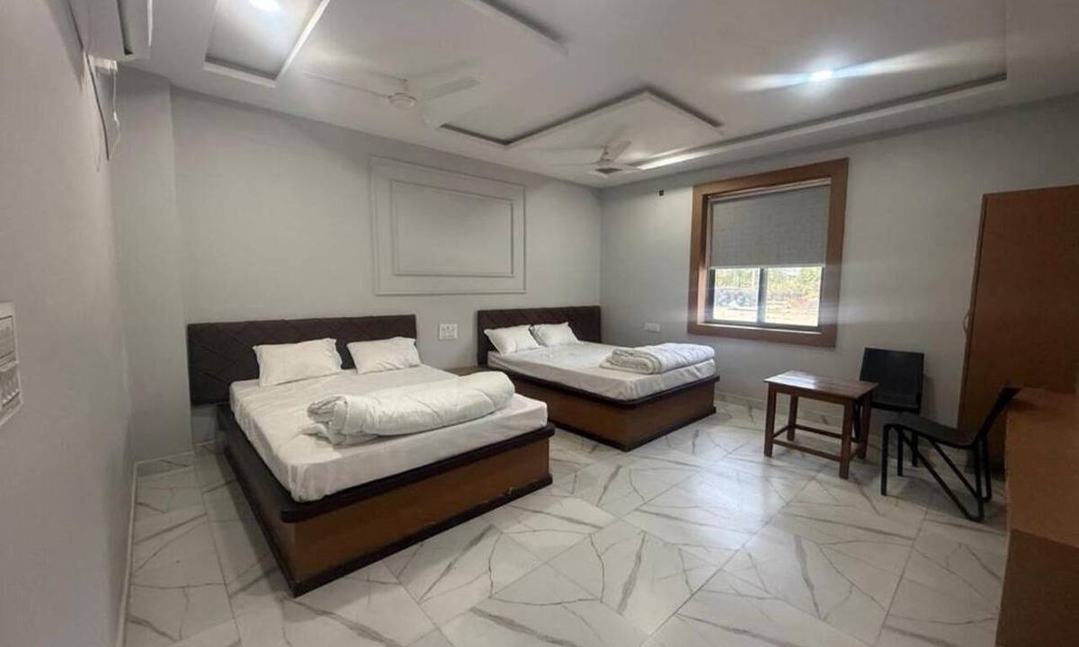 Jabalpur Resort | Seasons Resorts