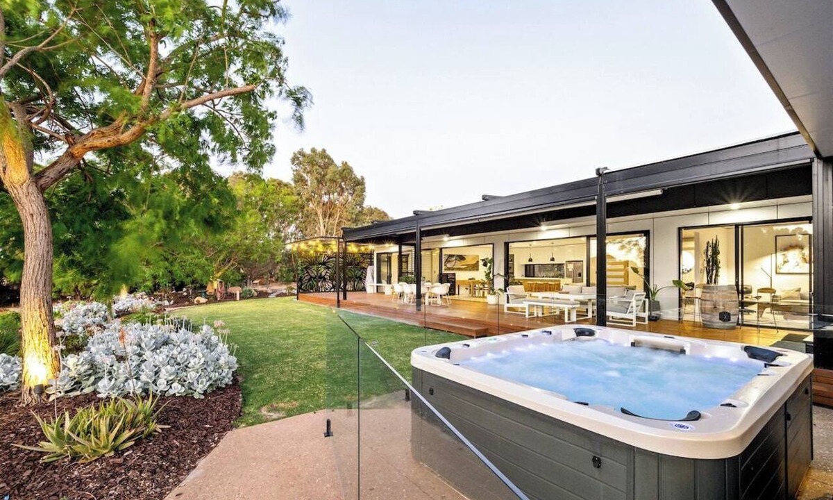 Yallingup House | Seaview Yallingup—Nature & Spa Sanctuary