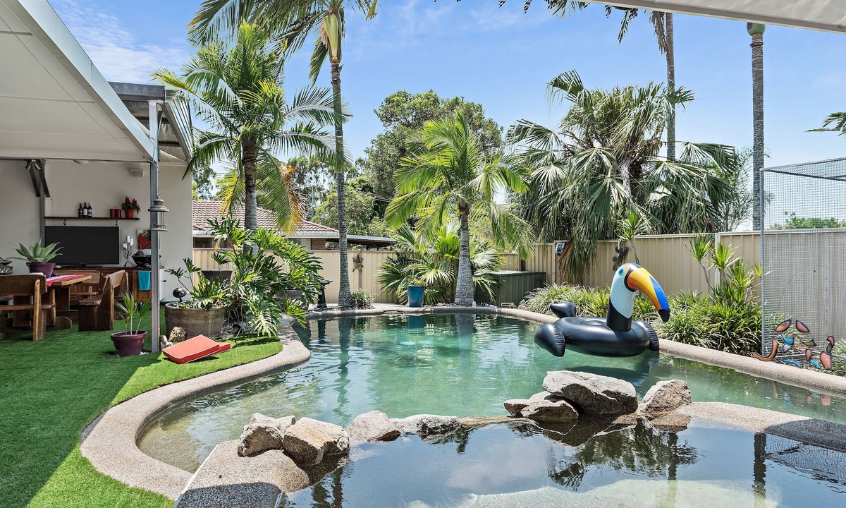 Capalaba Apartment | Self-contained 2 brm "smart" apartment in Bayside Brisbane
