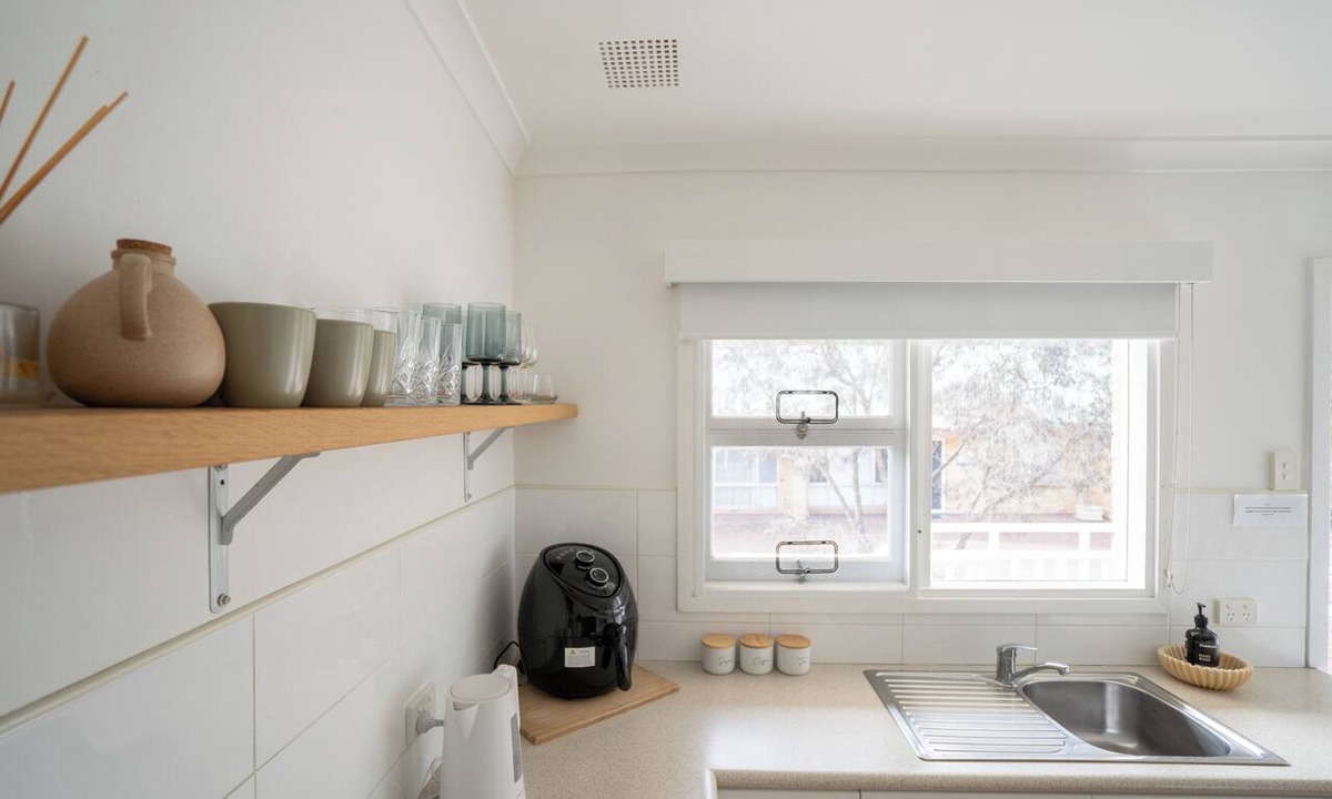 Mira Mar Apartment | Self contained villa, Middleton Rd Cottage