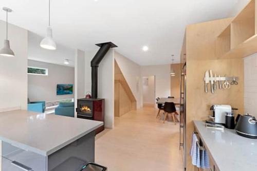 Ridgeway House | Serenity at Ridgeway Retreat - Relax, Hike, Bike