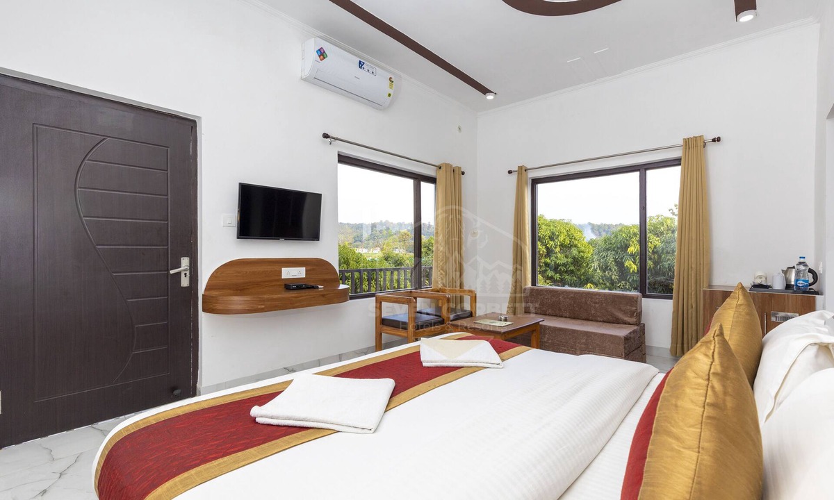 Bail Parao Hotel | Seven Corbett Resort