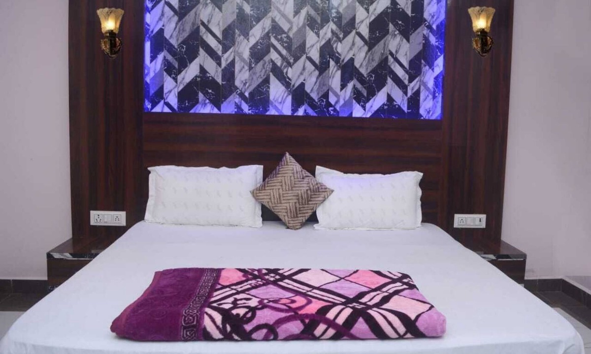 Chitrakoot Hotel | SHRADDHA SHIVAM RESIDENCY