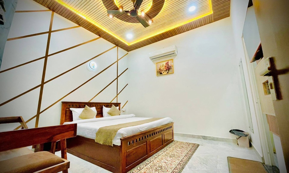 Sikar Hotel | Shree Keshav Haweli
