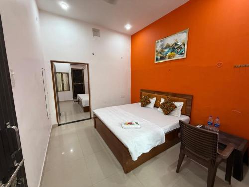 Faizabad Apartment | Shree Ram Home stay contact us 73172-97365