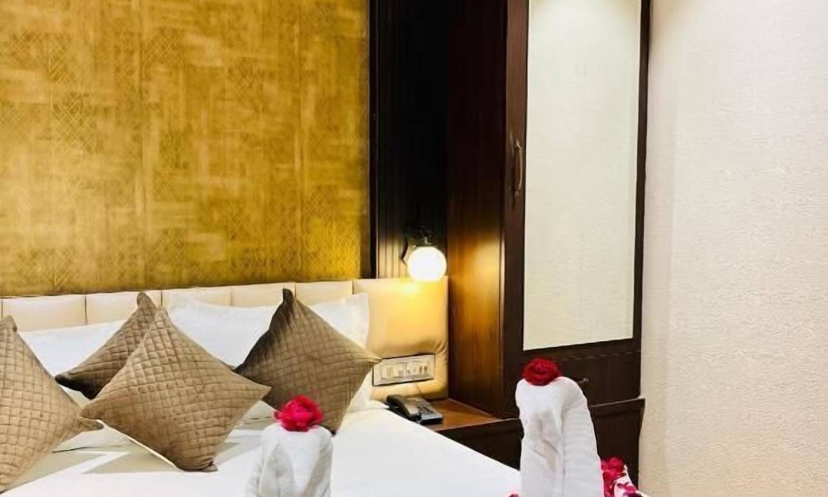 Ajmer Hotel | Shubh Laxmi Residence