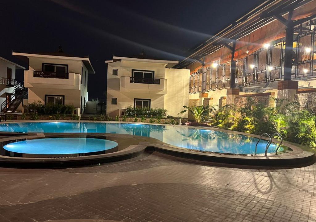 Orai Hotel | Shyama Sarovar Portico
