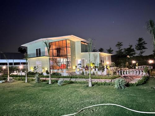 Noida House | Singhal's Farm House