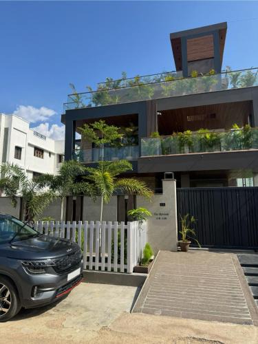 Gomti Nagar House | Skywood Villa Rooms