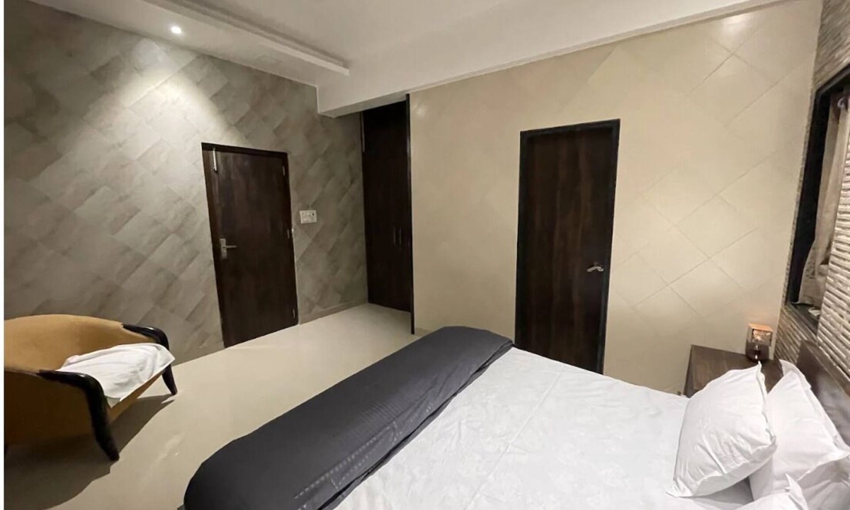 Chendhare Hotel | Soumils 4.0