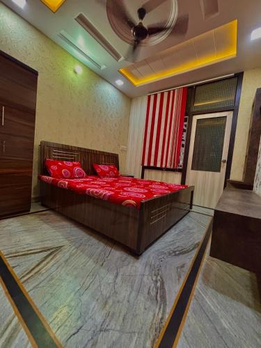 Vaishali Nagar Apartment | Spacious 4BHK house in the heart of the city