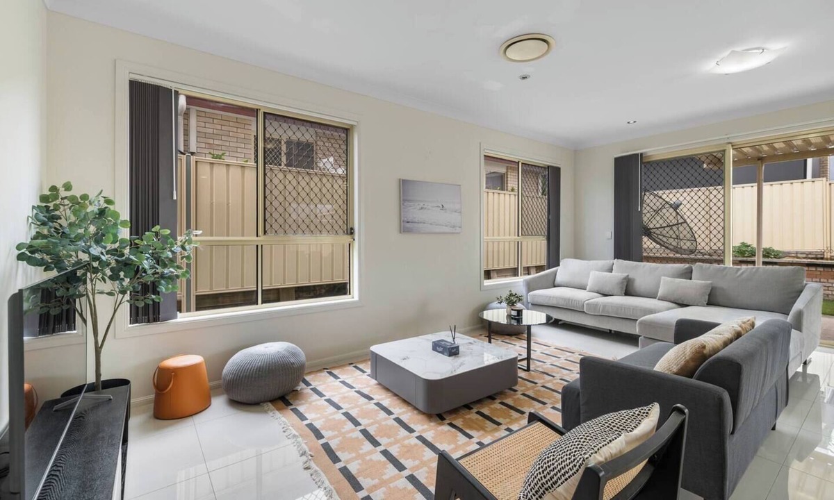 Inala House | Spacious 4BR Family Home in Inala | Quiet Street