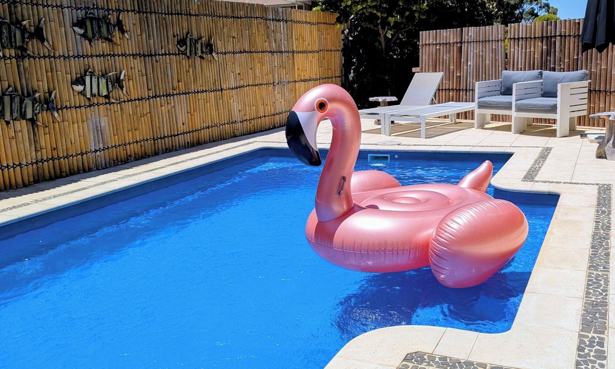Ocean Reef House | Spacious 5-bedroom house with pool and park access in serene Ocean Reef with AC