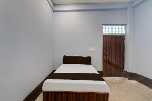 Kanpur Hotel | SPOT ON Royal Palace