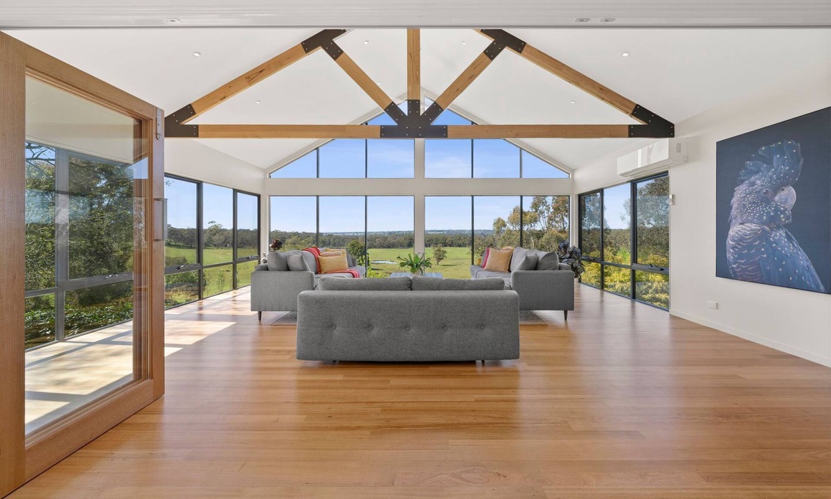 Spring Hill Other | Springhill Views-Country Retreat-sleeps12