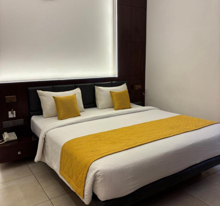 Koramangala Hotel | SRS Suites