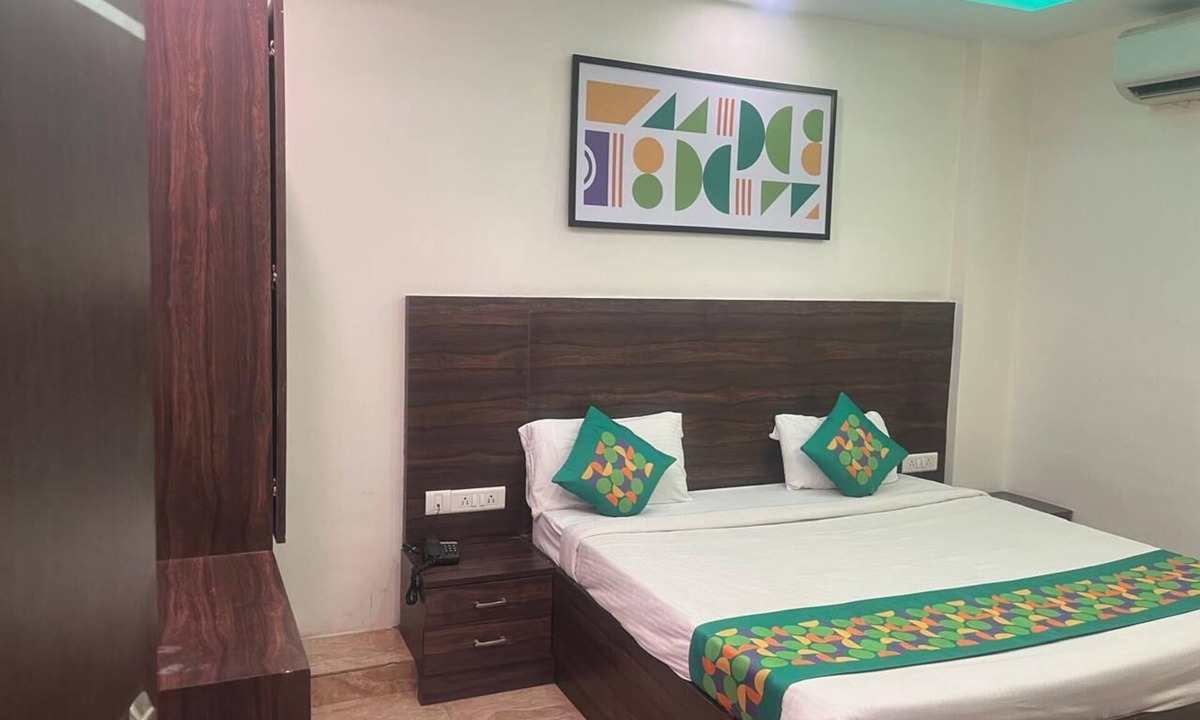 Alambagh Resort | Staylo Masterprice Palace