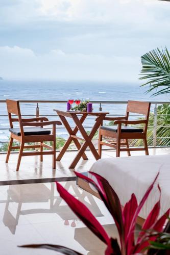 Nerul Villa | Staymaster Edge Water - 4BHK Private Pool Villa with Sea Views in Nerul - Goa