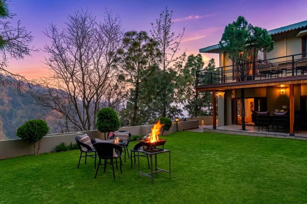 Kasauli Villa | StayVista's Cedar Crest 4BR Pvt Pet Friendly Villa in Kasauli