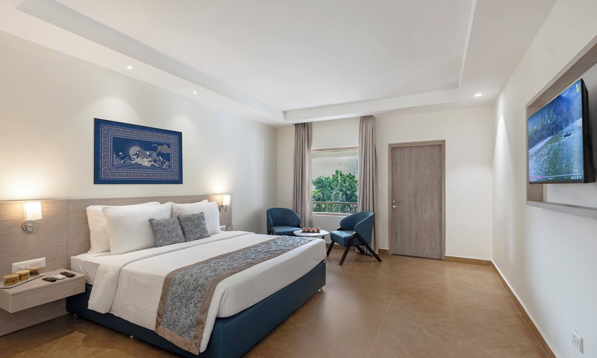 Jakh Hotel | Sterling Corbett