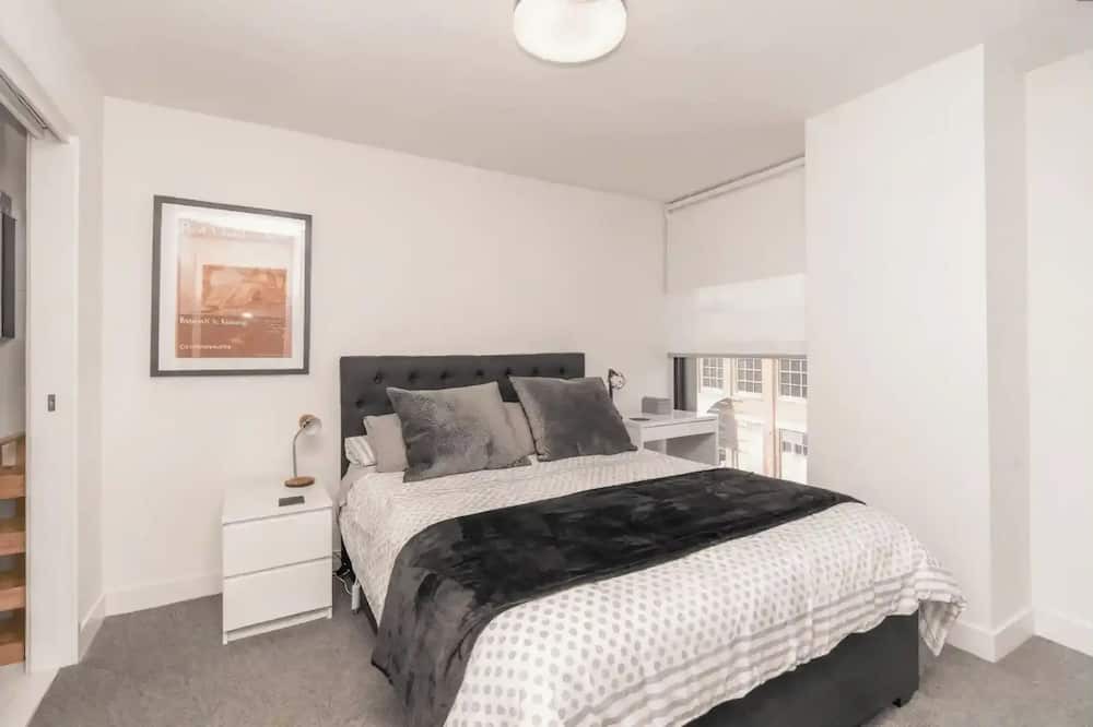 Abbotsford Apartment | Stylish 2BDR Retreat in Vibrant Abbotsford