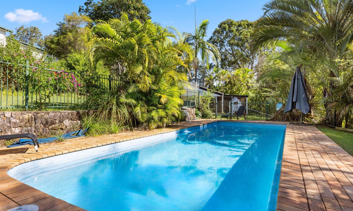 Fig Tree Pocket House | Stylish House Near Bikeway and Lone Pine Koala
