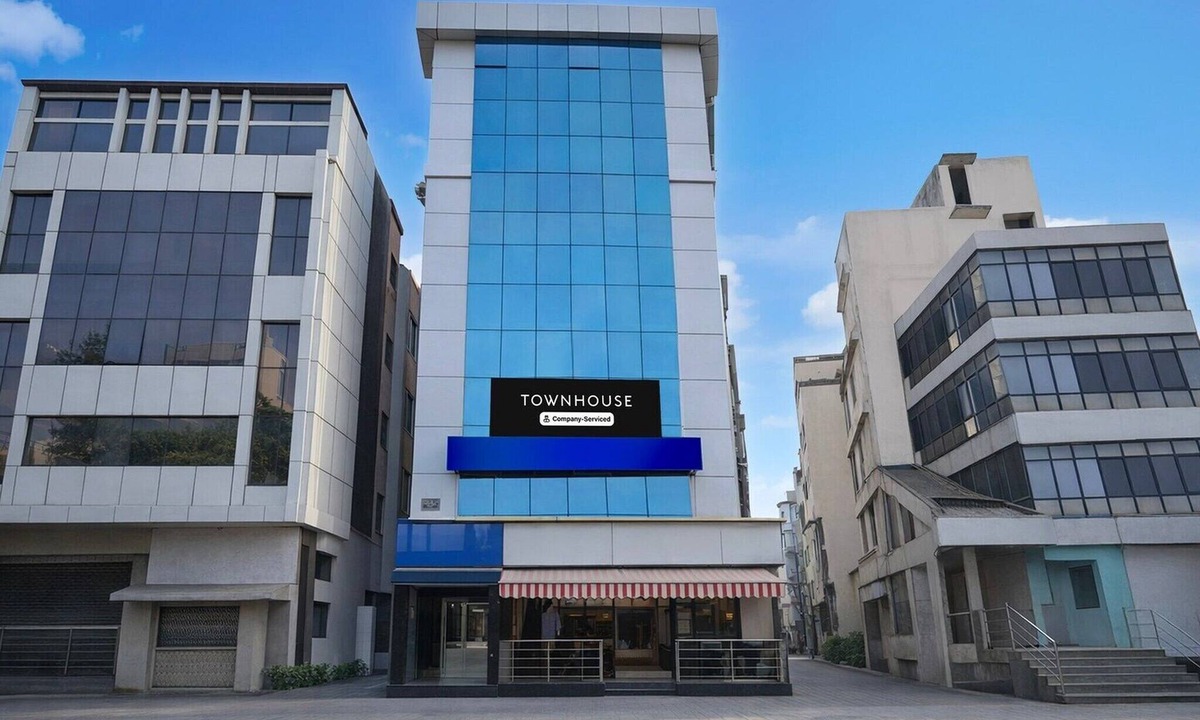 Bangalore City Center House | Suite Richmond MG Road Metro