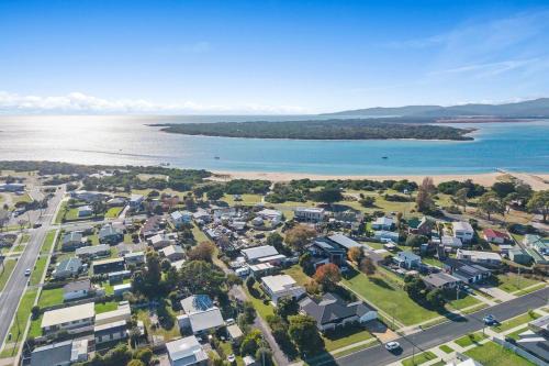 Port Sorell House | Sunset Lane Beach Cottage