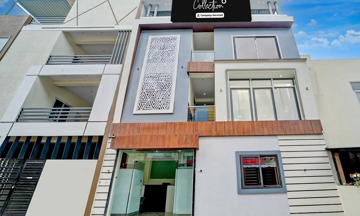 Rau House | Super Collection O Hotel SP14