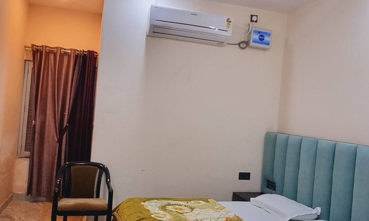 Haraiya Hotel | Surya Palace