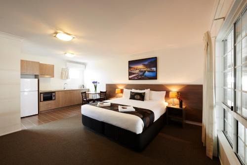 Bundaberg West Hotel | Takalvan Motel