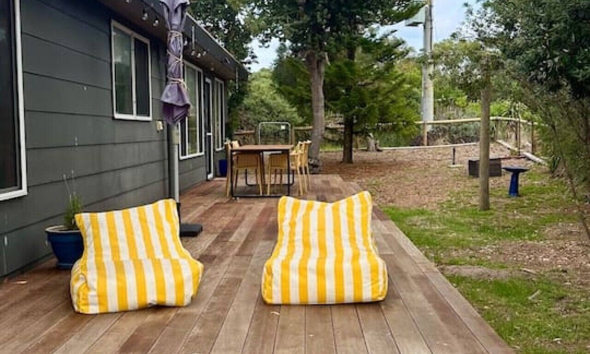 Venus Bay House | The Deck @ VB - Linen, Wi-Fi, Pets, Secured Yard