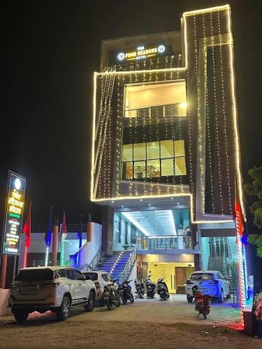 Sultanpur Hotel | The Four Seasons Hotel
