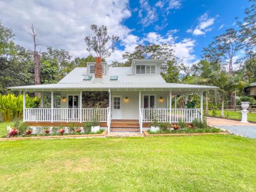 Tallebudgera Valley House | The Gingerbread House
