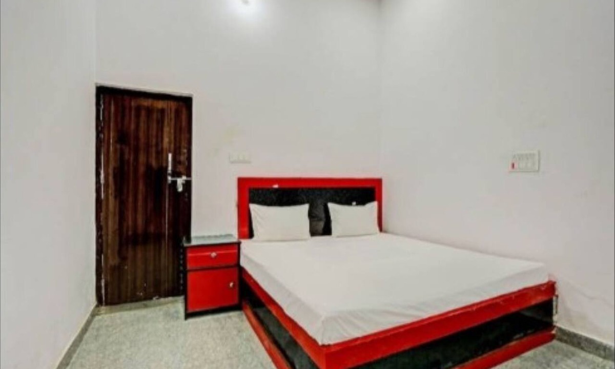 Karhal Hotel | The King Heaven