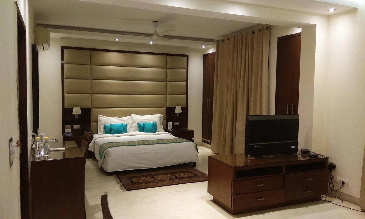 Greater Kailash I Hotel | The Legend Inn - New Delhi