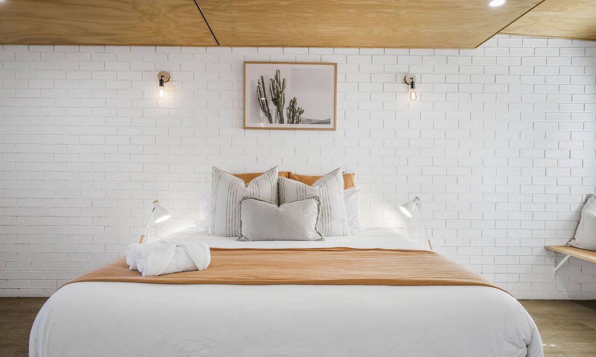 Crescent Head Hotel | The Med Motel