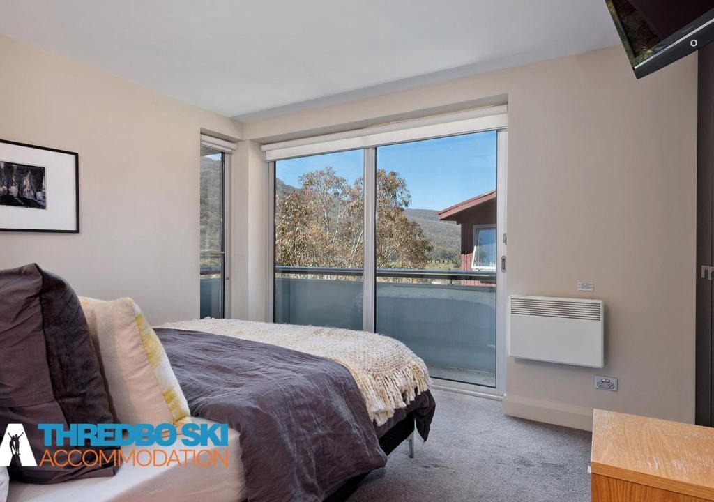Thredbo Ski Chalet | The Peak 5