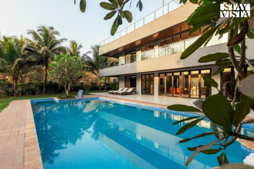 Alibaug Villa | The Reflection House by StayVista - 5BHK with Alfresco Dining & Private Pool